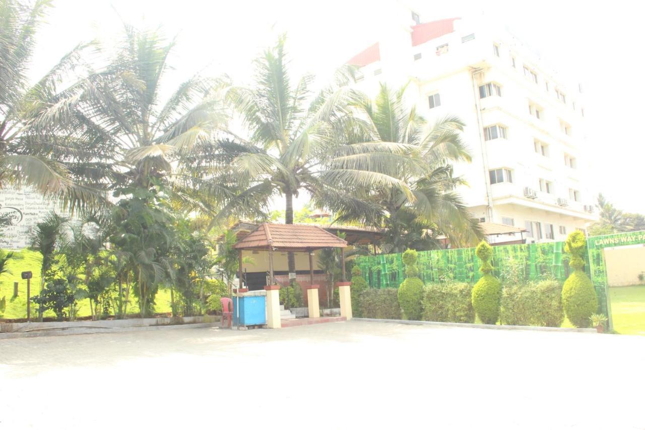 Hotel Stay By The Way Mysore Eksteriør bilde