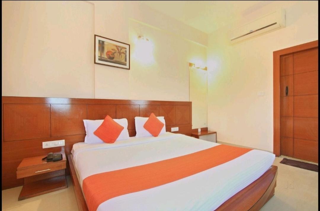 Hotel Stay By The Way Mysore Eksteriør bilde
