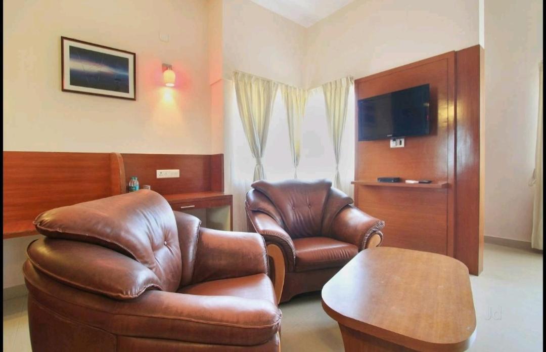 Hotel Stay By The Way Mysore Eksteriør bilde
