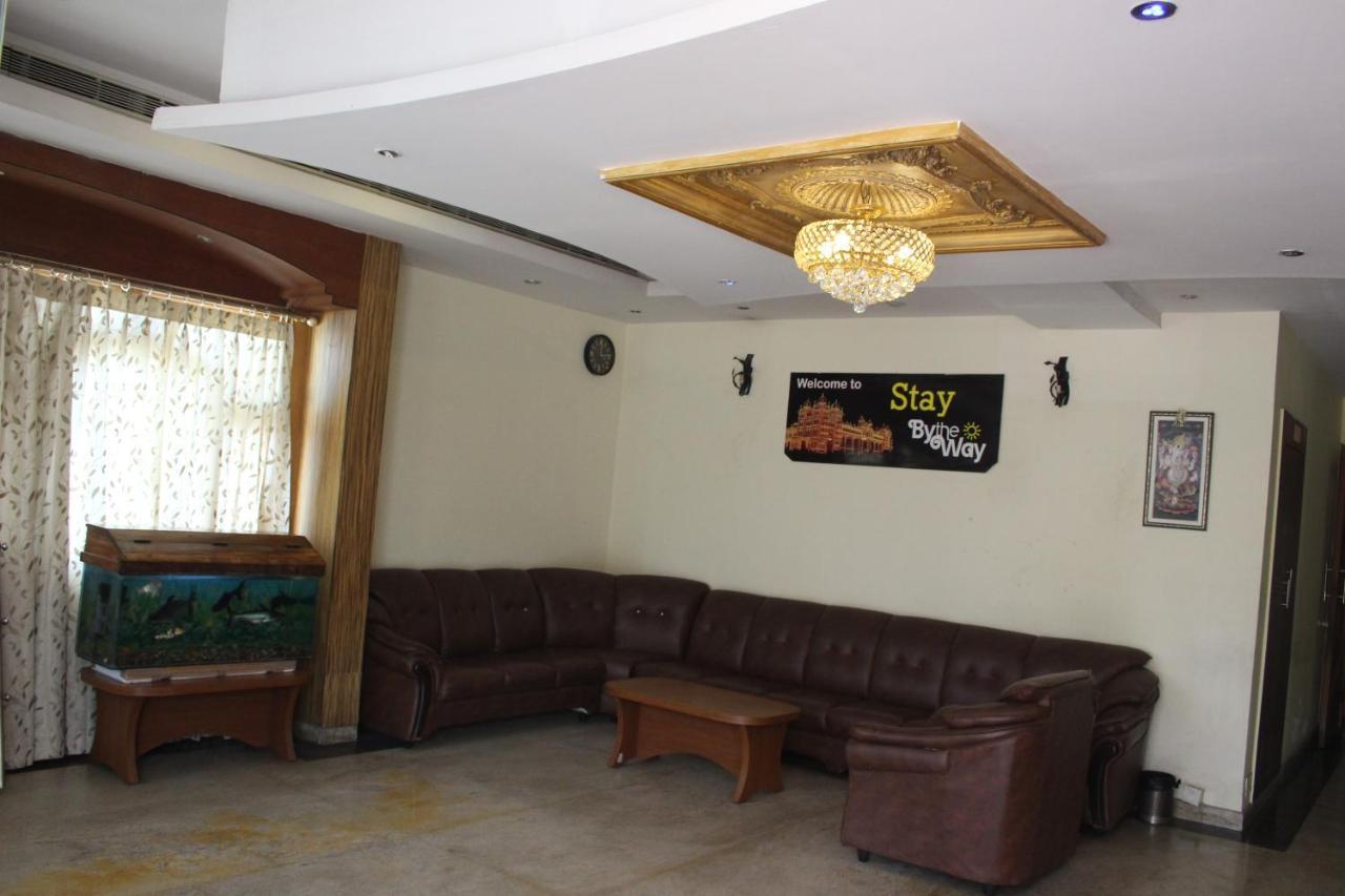 Hotel Stay By The Way Mysore Eksteriør bilde