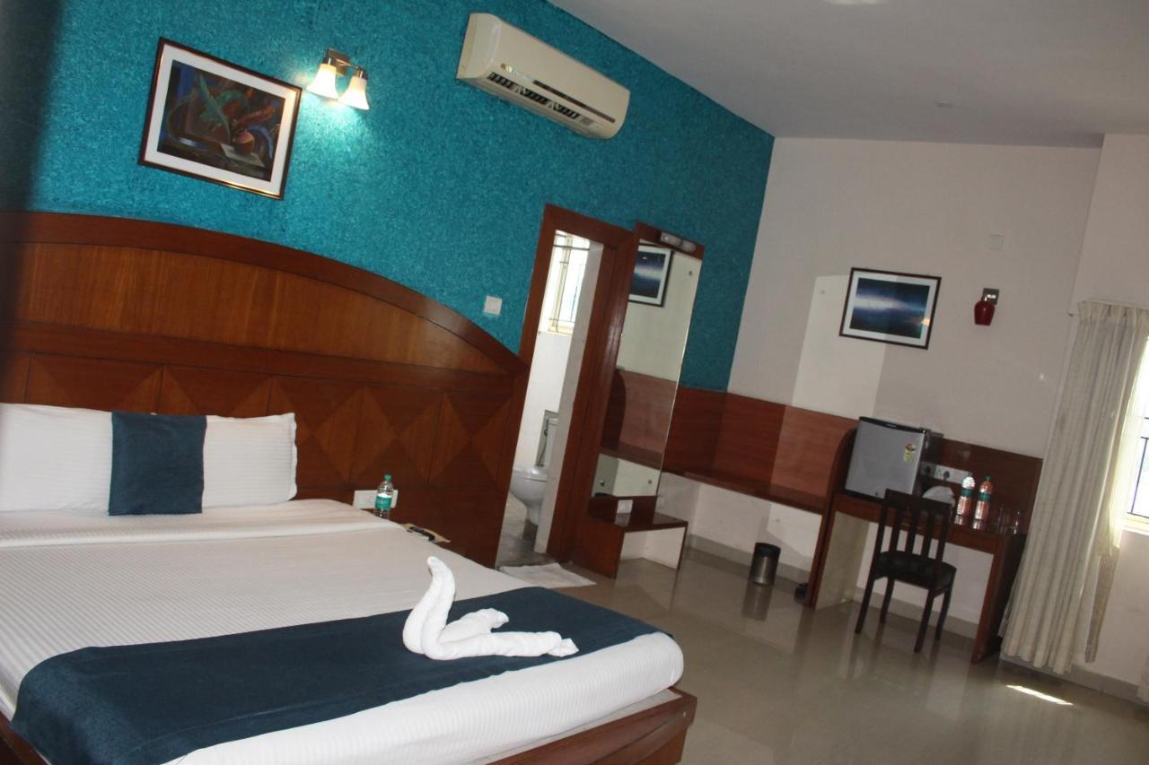 Hotel Stay By The Way Mysore Eksteriør bilde