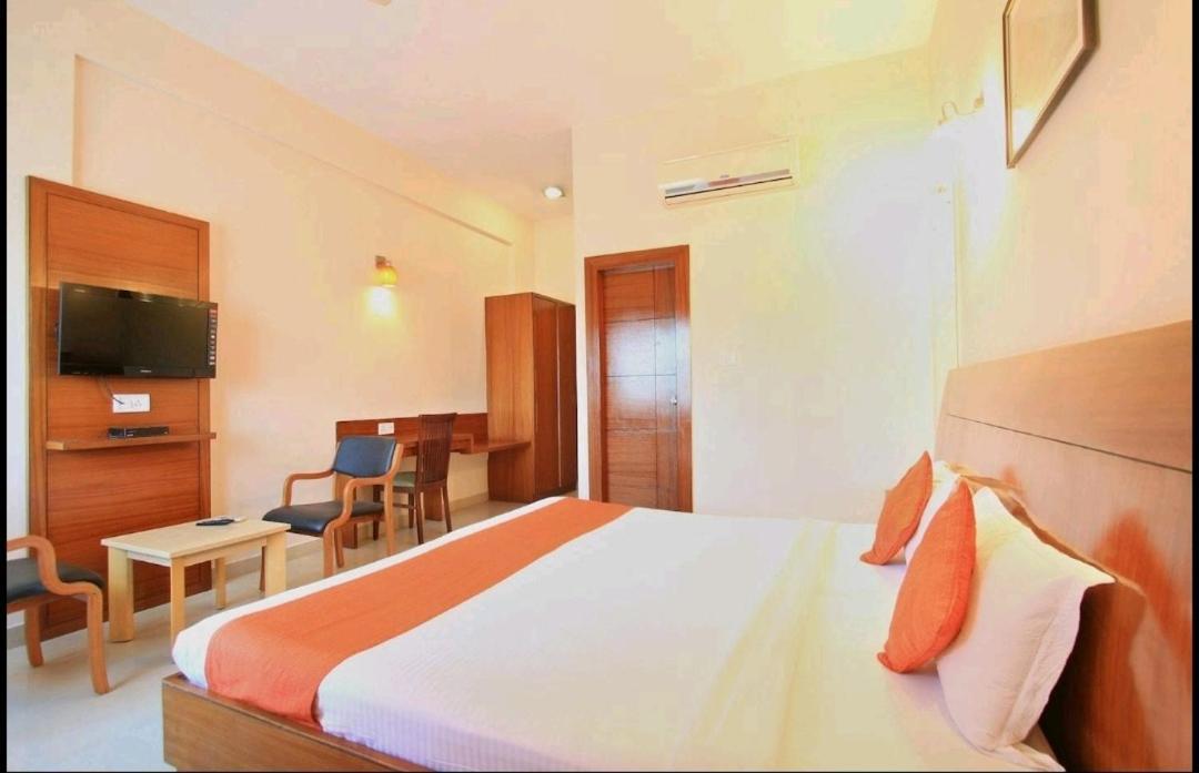 Hotel Stay By The Way Mysore Eksteriør bilde